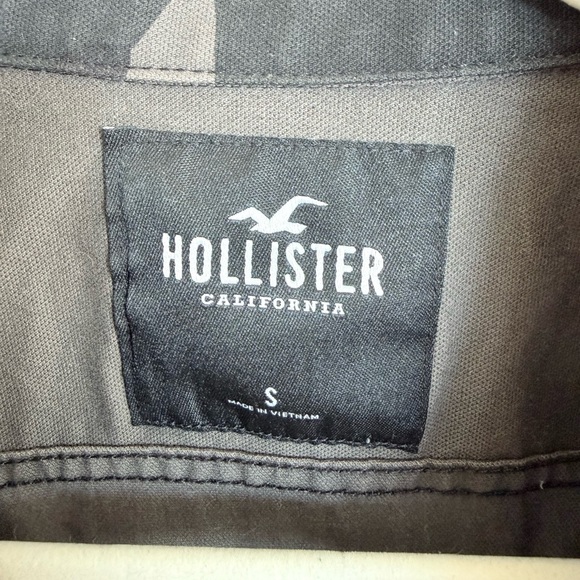 Hollister Black Label Detail - Picture 3 of 4